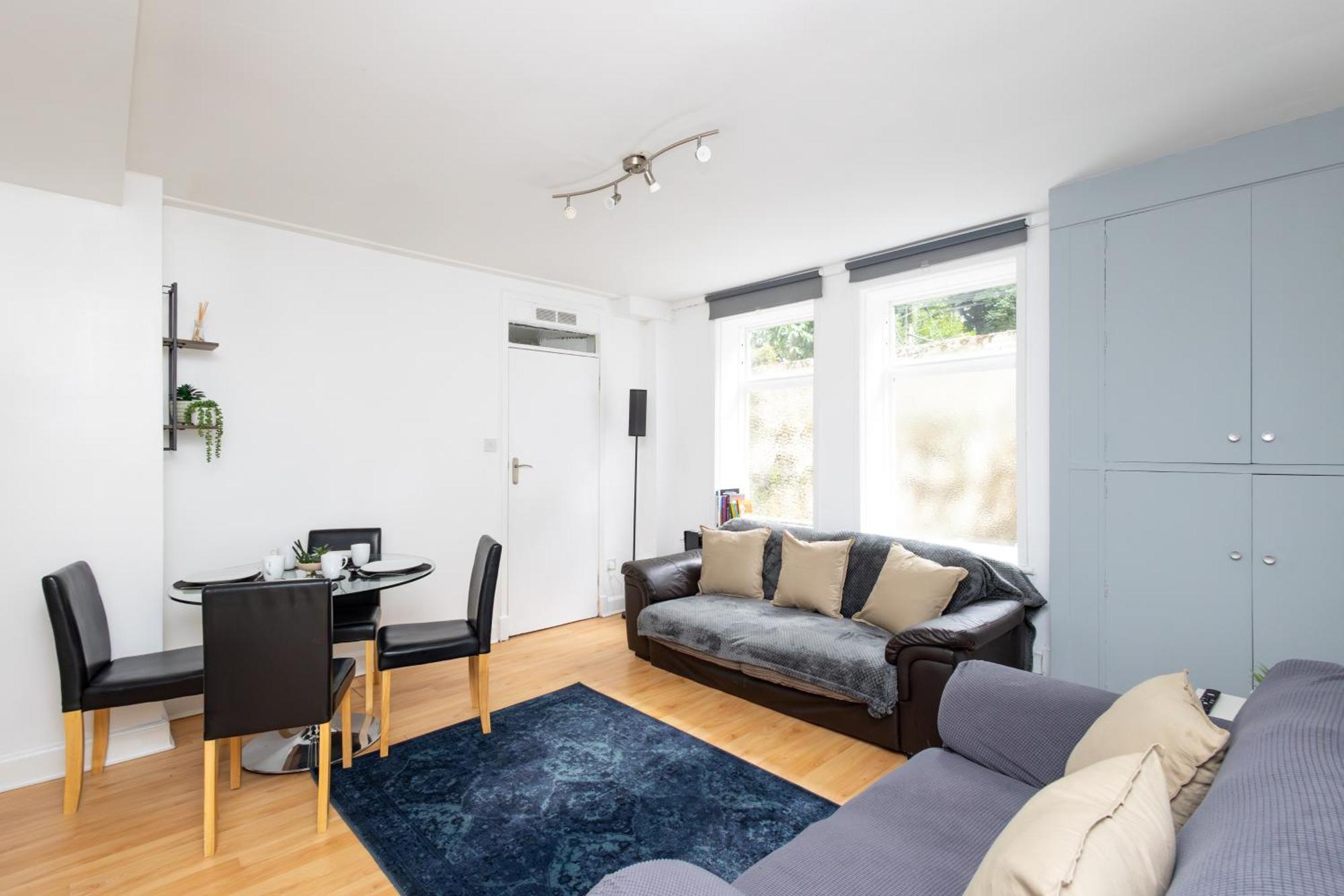 Spacious 3 Bedroom Ground Floor Apartment - 10 Mins From City Centre Leeds  Esterno foto